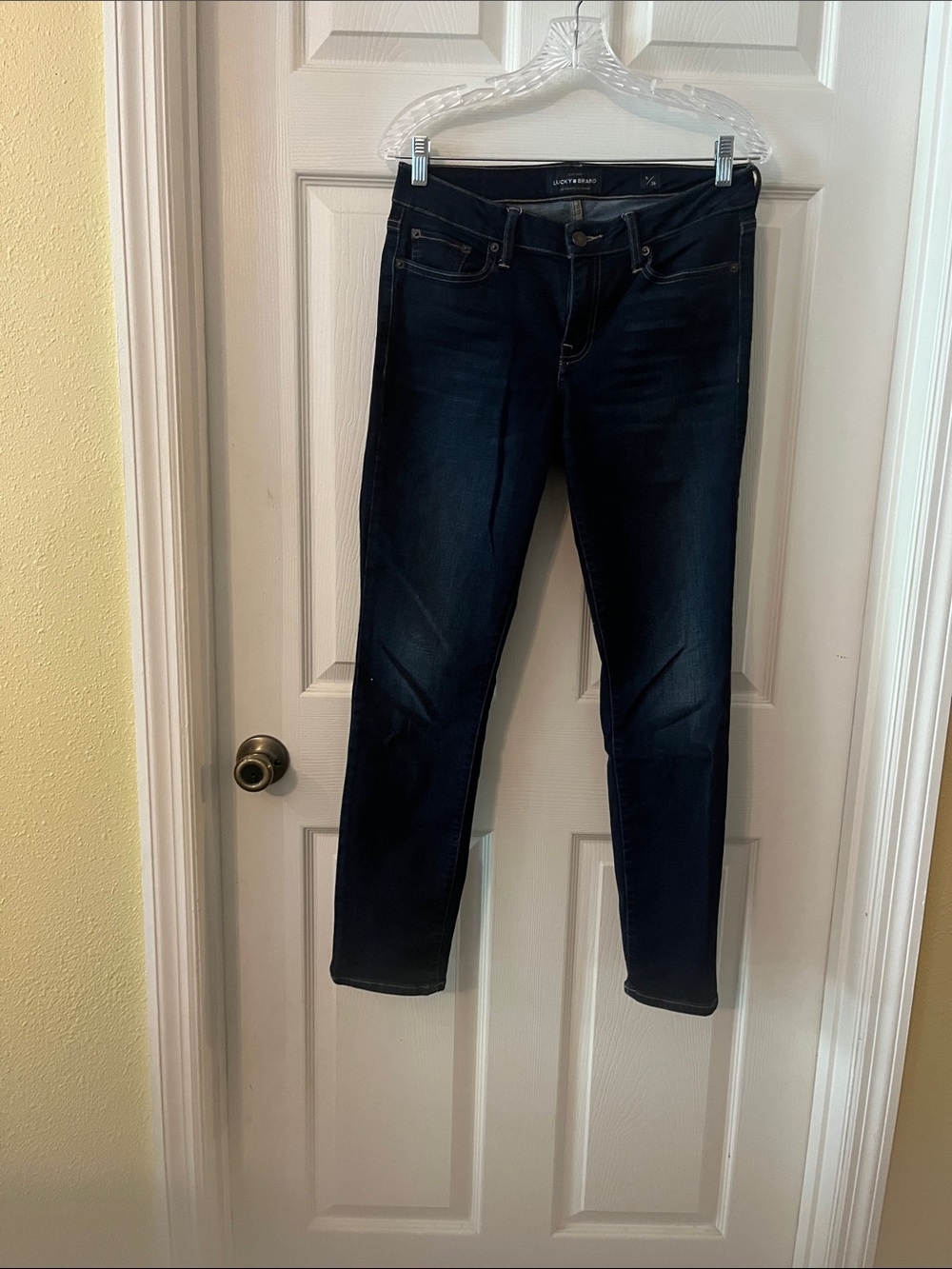 Lucky Brand Straight Leg Women’s Jeans - Dark Blue Wash